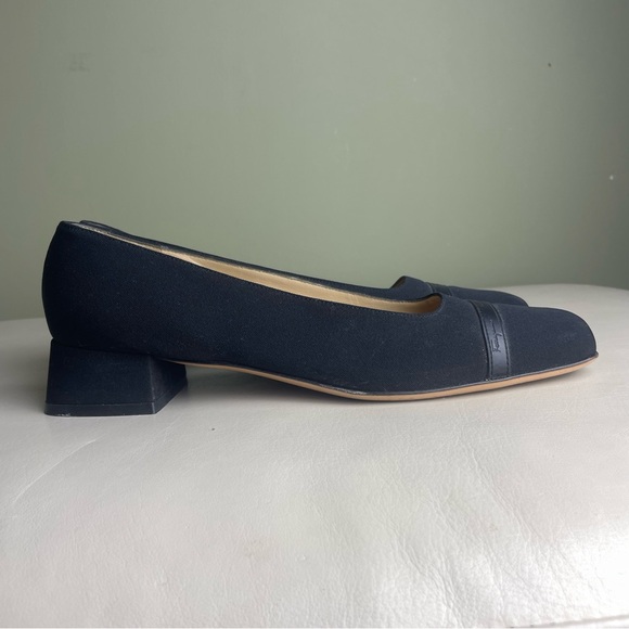 Vintage Salvatore Ferragamo textile and a leather strip Size 9.5 Narrow - Picture 1 of 15
